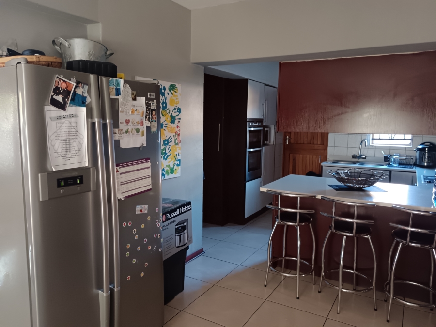 4 Bedroom Property for Sale in Vista Park Free State